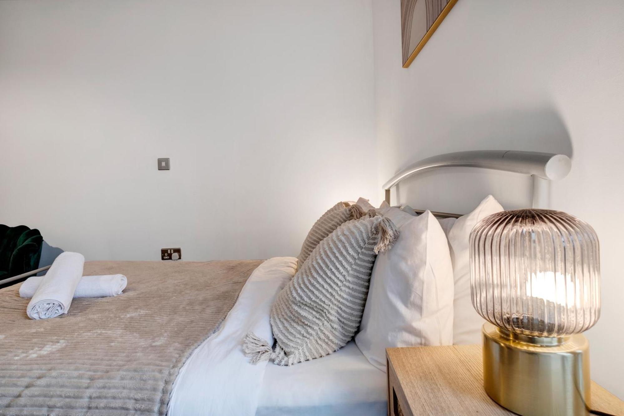 Ultra Stylish 2 Bedroom Apt Centrally Located Birmingham Exteriör bild